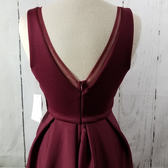 KALANI HILLIKER for Alyce V-Neck Dress w/Pockets - Picture 5 of 8